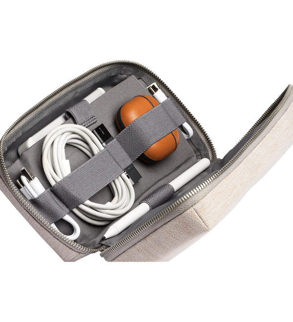 Bellroy-Tech-Kit-Salt-Detail-3.webp