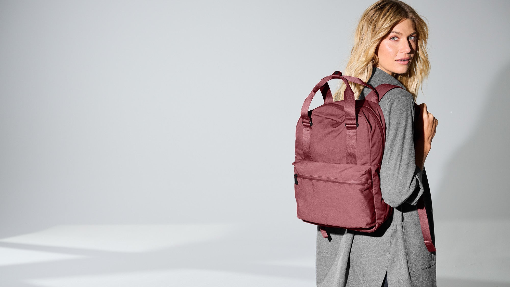MMB211_ROSEWOOD_Model_SPRING24_1.jpg