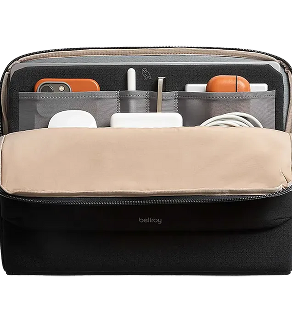 bellroy-14-laptop-caddy-black-open.webp