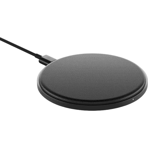 master-dynamic-wireless-charge-pad-gunmetal-aluminum.webp