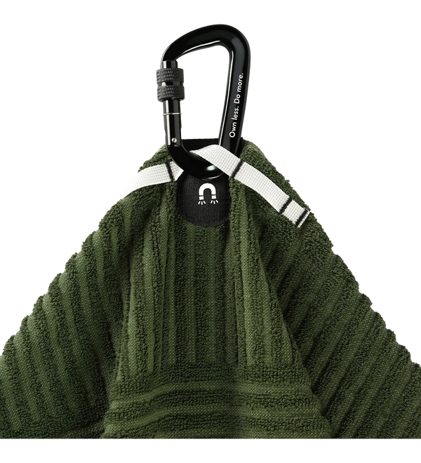 nomadix-golf-towel-sets-fairway-grass-green-cabiner.webp