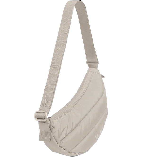 puffer-moon-bag-small-scallop-side.webp