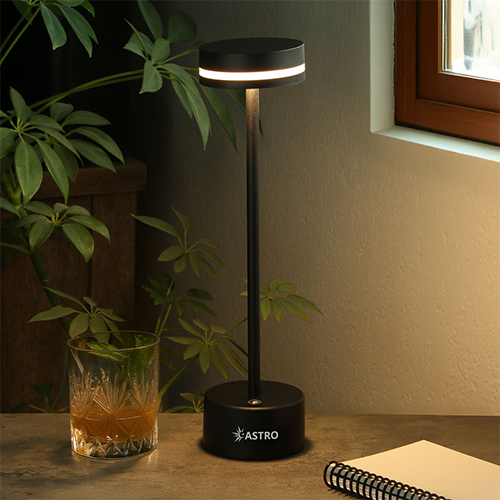 renew-nightshade-rechargeable-desk-lamp-black-lifestyle.png