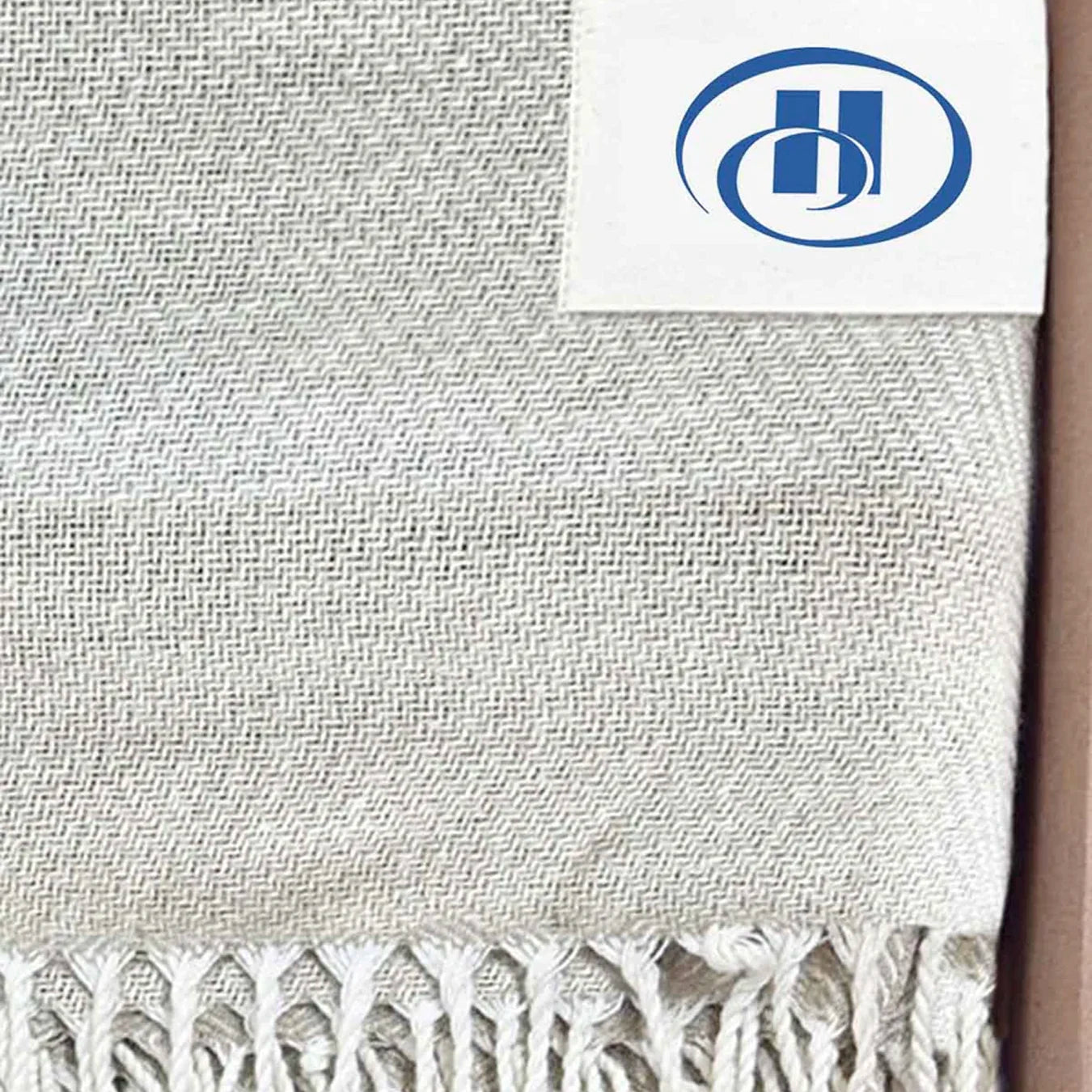 ripl-artisano-blanket-any-color-box-tag.webp