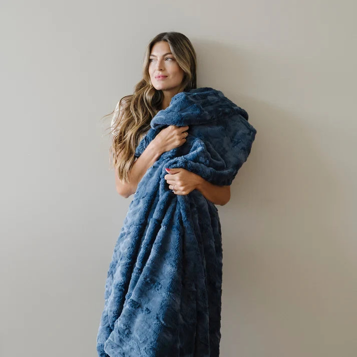 Saranoni Patterned Faux Fur Throw Blankets