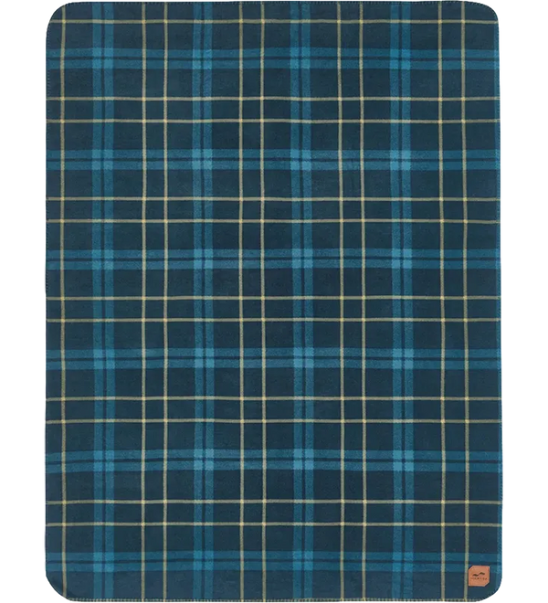 slowtide-fleece-blanket-tartan.webp