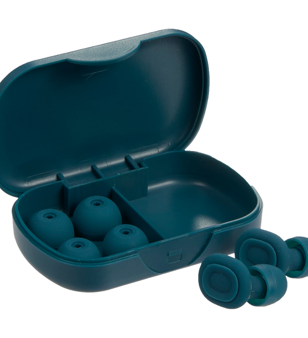wellable-noise-reducing-ear-plugs-navy-front.webp